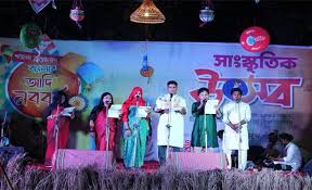 ঢাবির টিএসসির পায়রা চত্বরে নবান্নের সাংস্কৃতিক উৎসব উদযাপিত